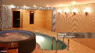 蒸的不仅是疲惫，更是千年文化：福州桑拿的前世今生大揭秘！