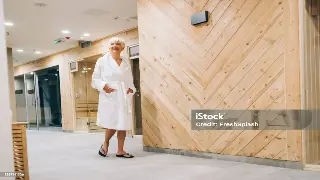 别再傻傻分不清！桑拿房设备升级大揭秘：从蒸汽到光波，你的毛孔需要哪种宠爱？