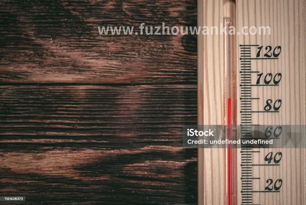 桑拿房内的放松场景